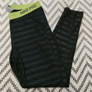 Nike Pro Dri Fit Black/Shiny Stripped Leggings
